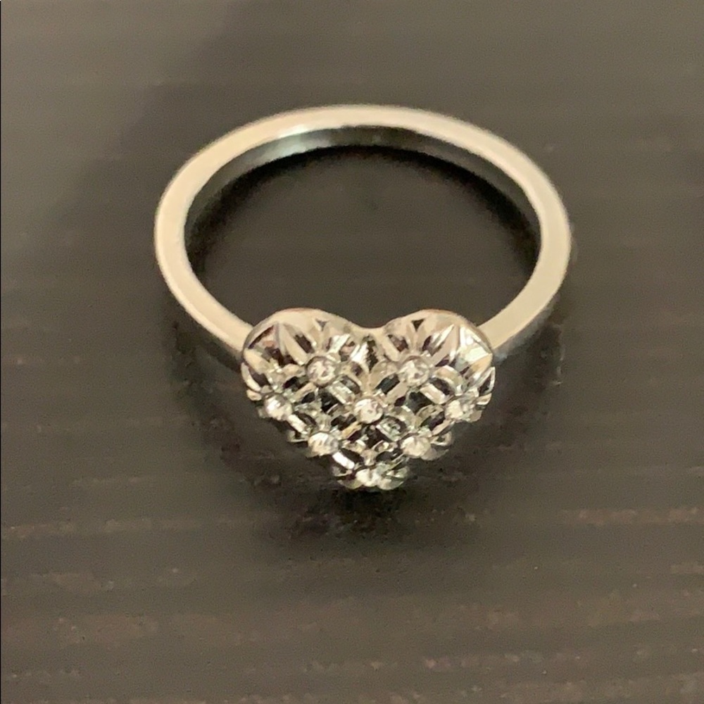 Heart Ring - Picture 2 of 9